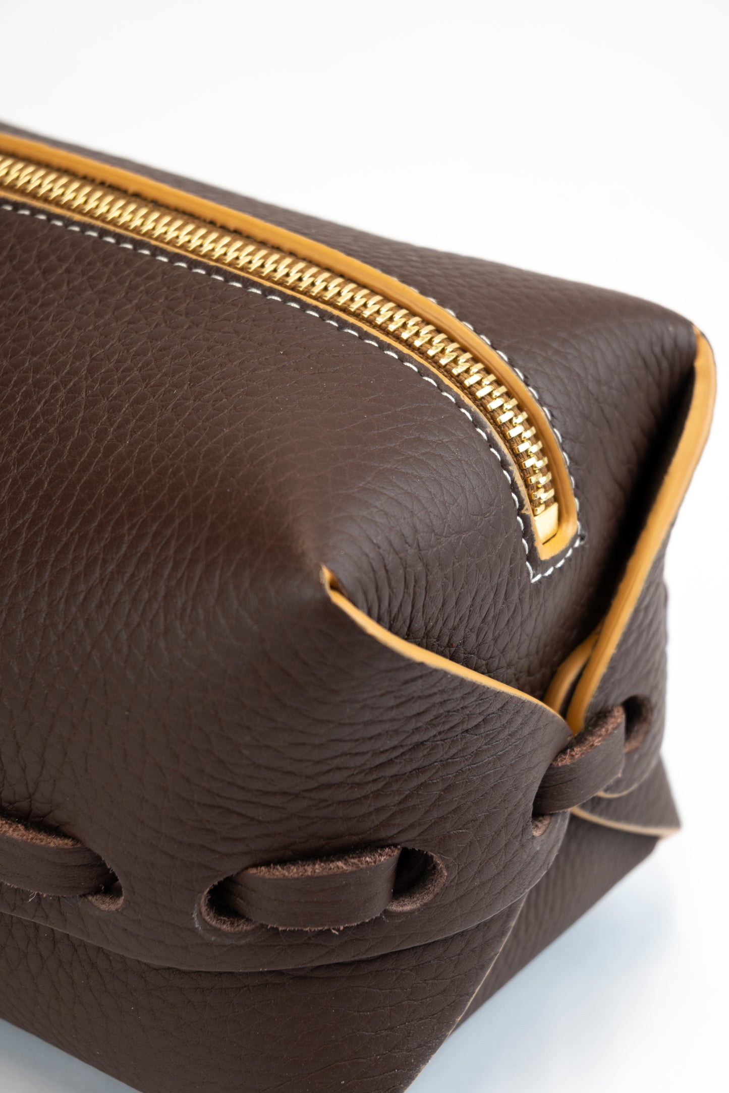 N-2 One Handle Pouch