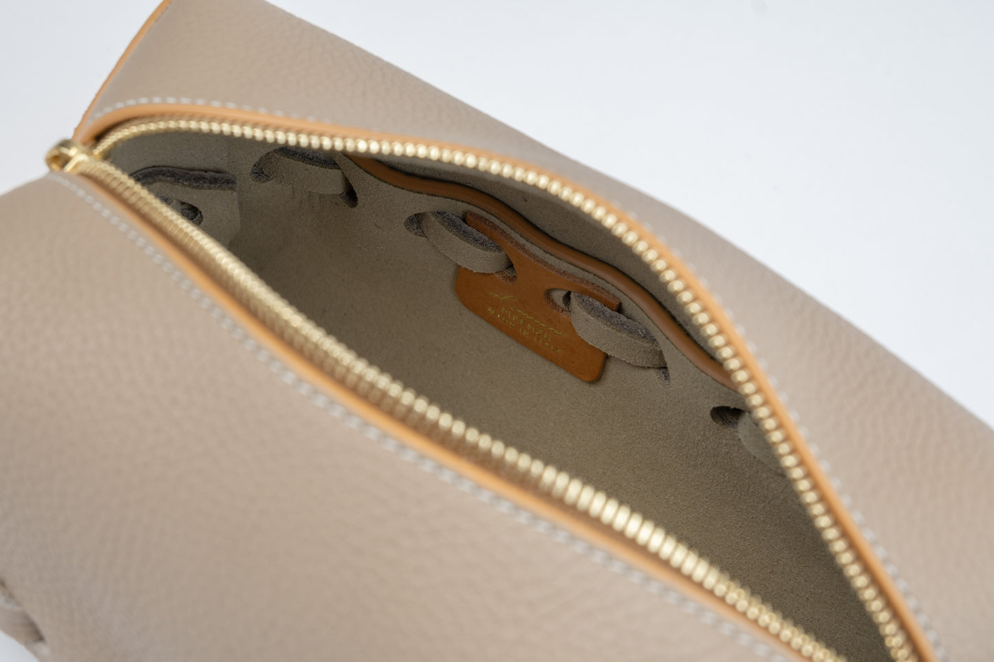 N-2 One Handle Pouch