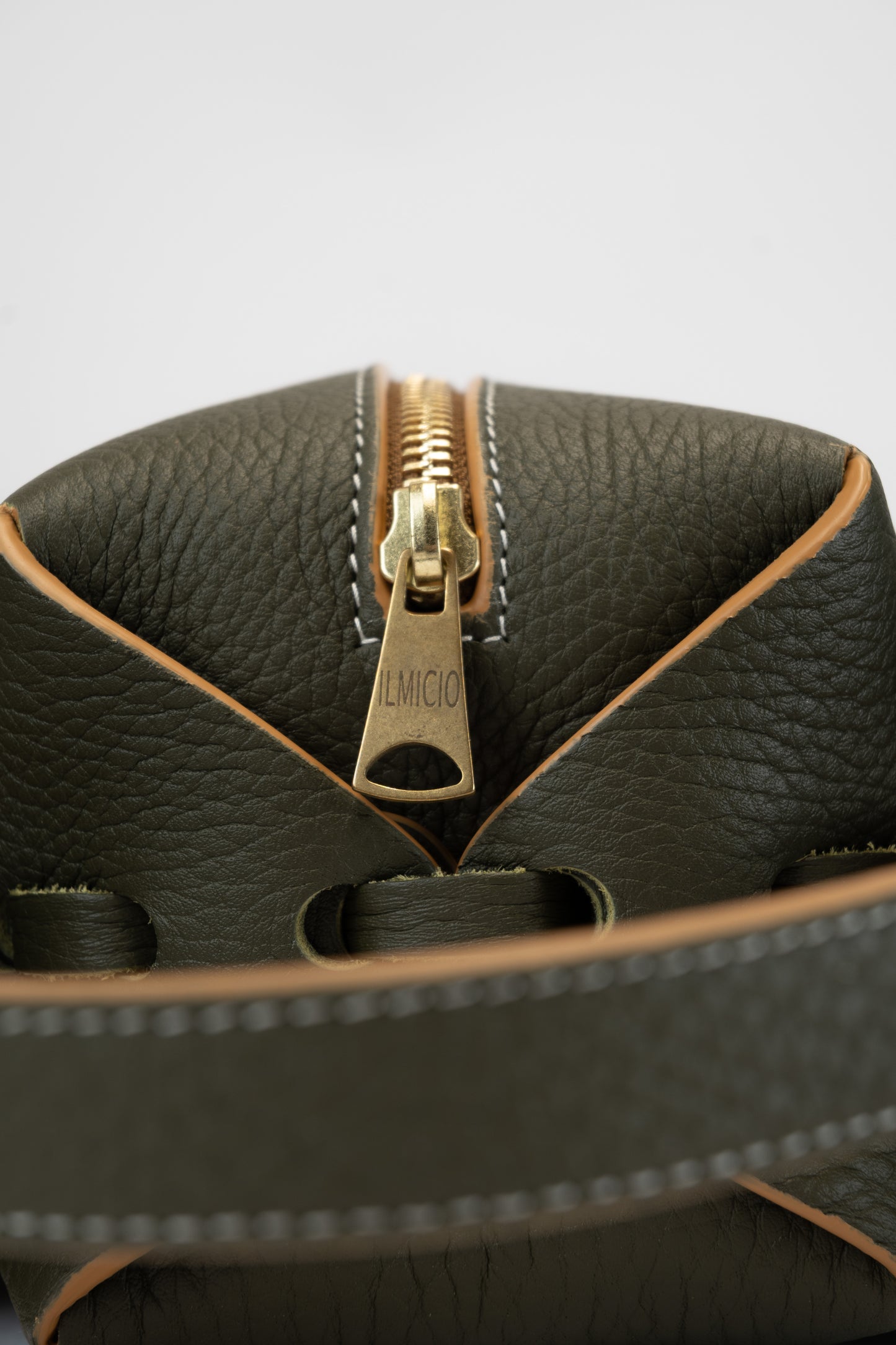 N-2 One Handle Pouch